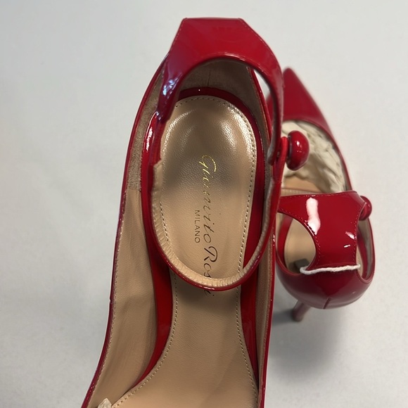 NWT Gianvito Rossi Vivian Patent-leather Pumps - Red - Picture 6 of 13